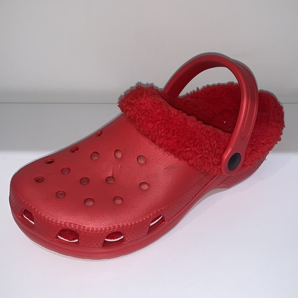 RED CLOGS WITH FUR LINING - Picture 9 of 9